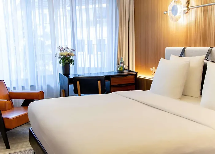 Muze - Handwritten Collection