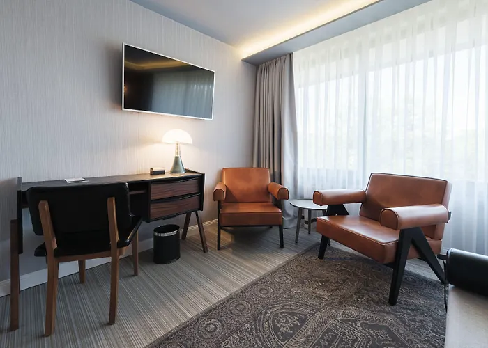 Muze - Handwritten Collection Hotel