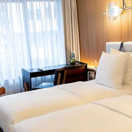 Muze - Handwritten Collection