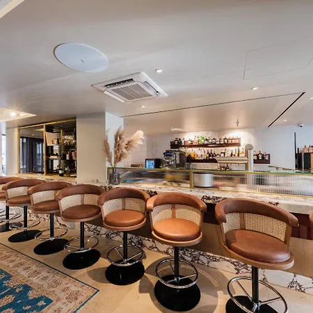 Muze - Handwritten Collection Hotel