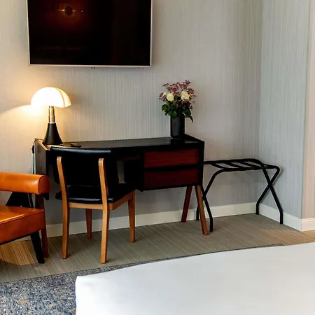 Muze - Handwritten Collection 4* Ντίσελντορφ