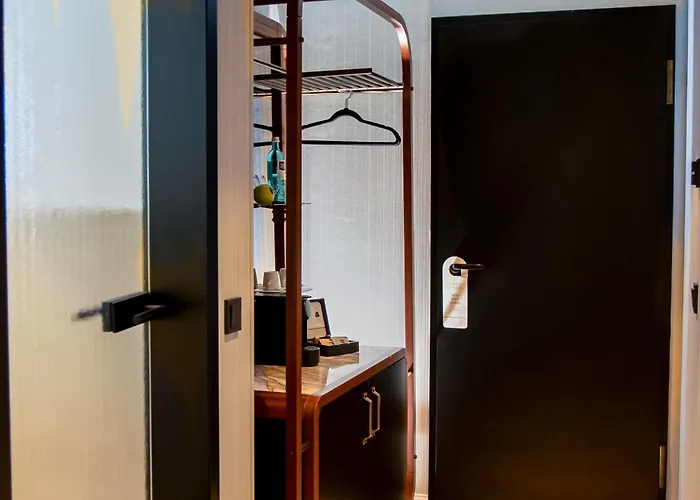 Muze - Handwritten Collection 杜塞尔多夫