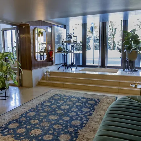 Hotel Muze - Handwritten Collection