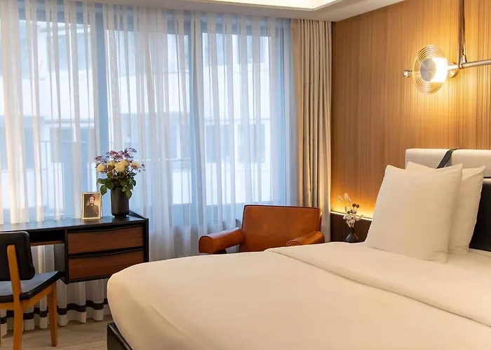 Hotel Muze - Handwritten Collection 4*