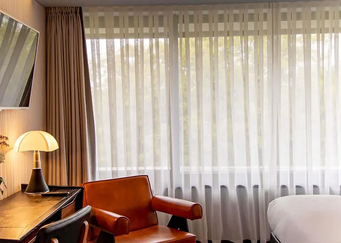 Muze - Handwritten Collection Hotel