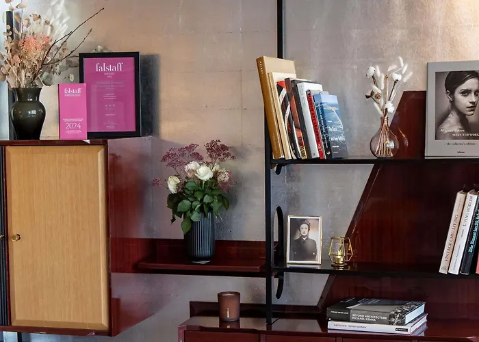 Hotel Muze - Handwritten Collection